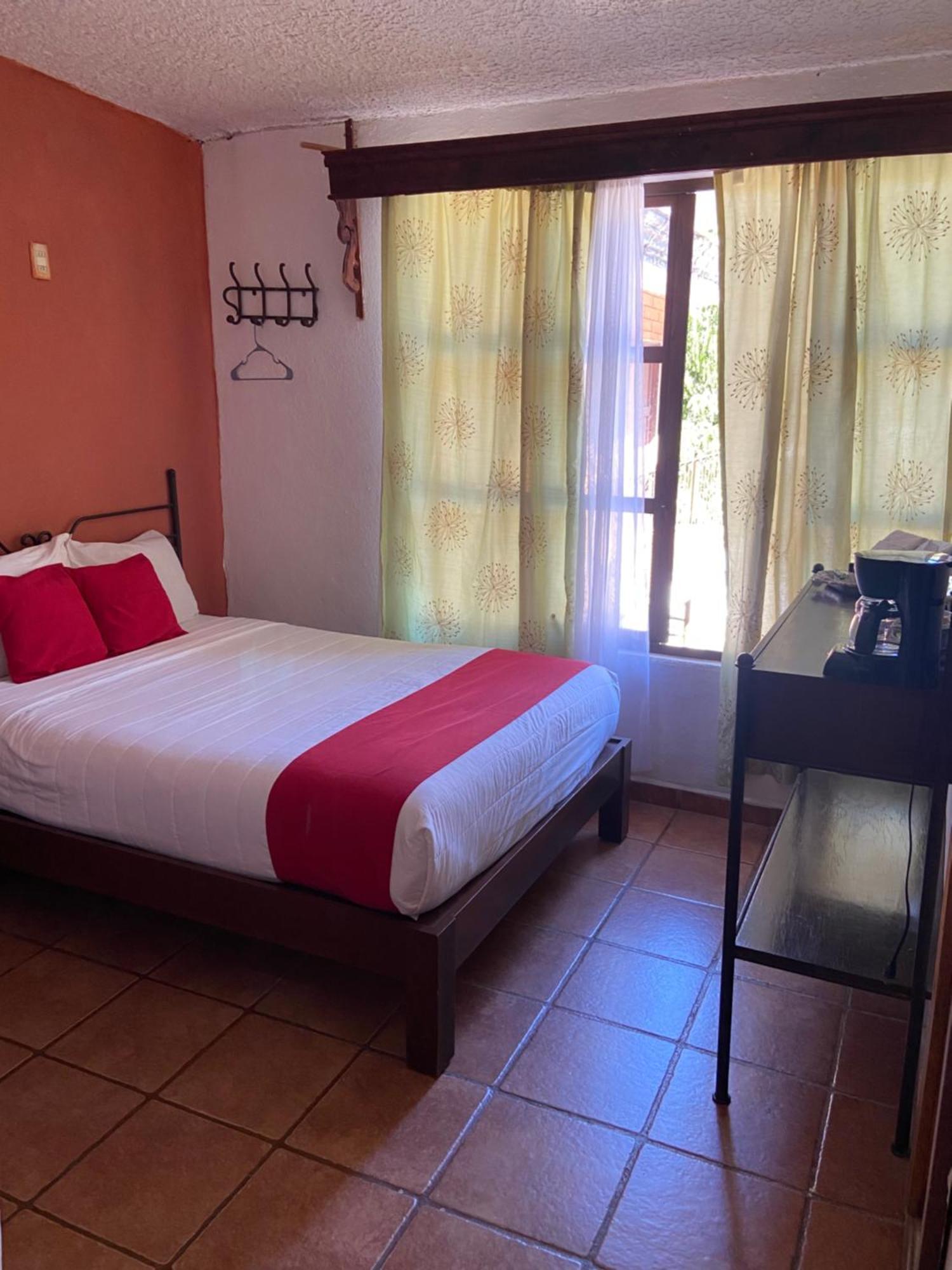 Hotel De Cervantes San Sebastián del Oeste 객실 사진